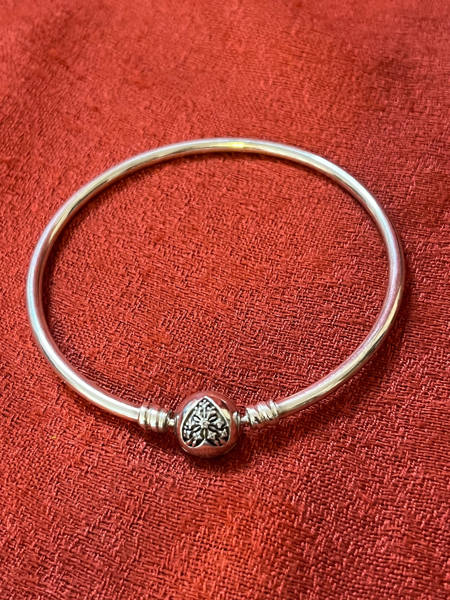 Limited Edition Pandora Sterling "You Melt My Heart" Bangle