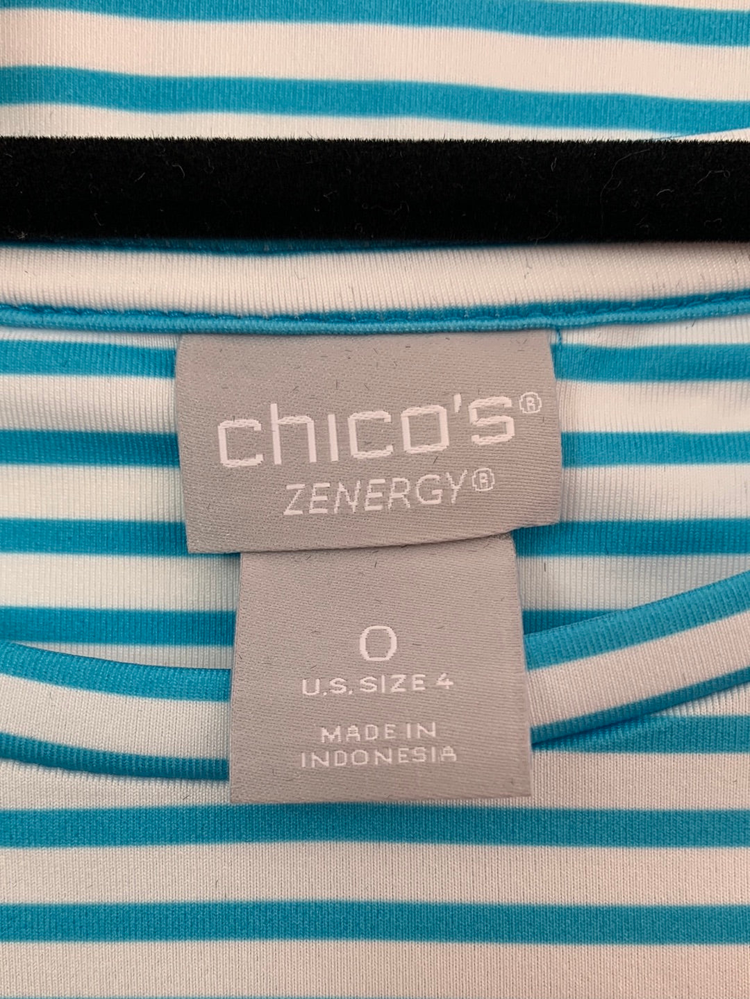 NWT - CHICO'S turquoise stripe ZENERGY UPF 50+ Crew Shirt - 0 | 4/6 S