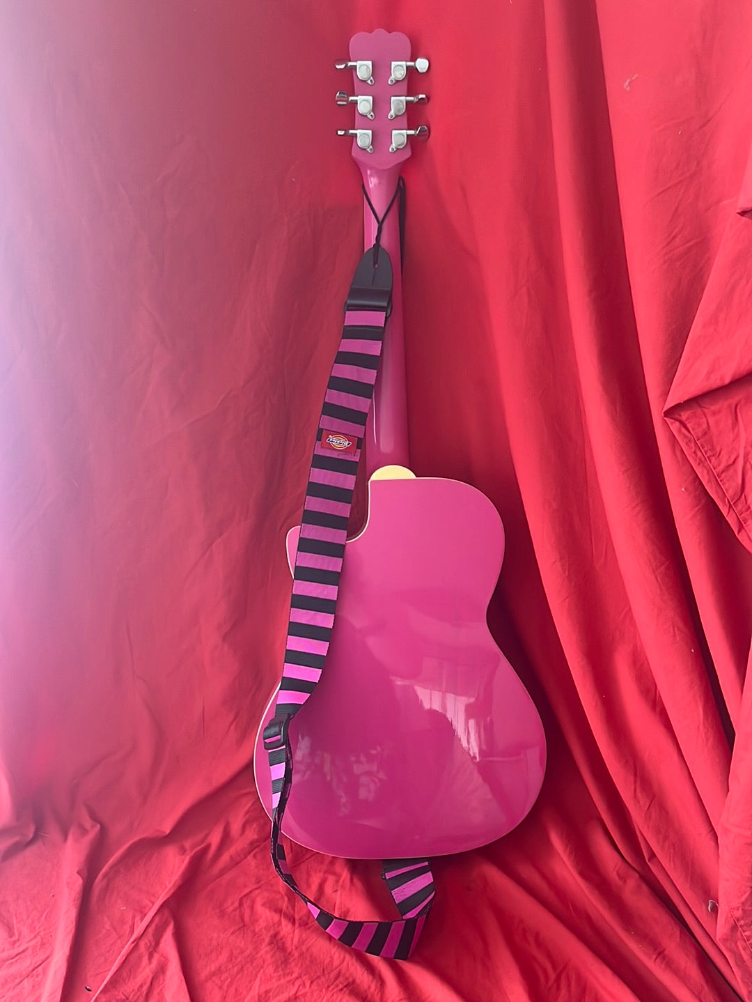 CARLO ROBELLI "Carly" Pink Youth Guitar with Matching Strap and Blue Gig Bag