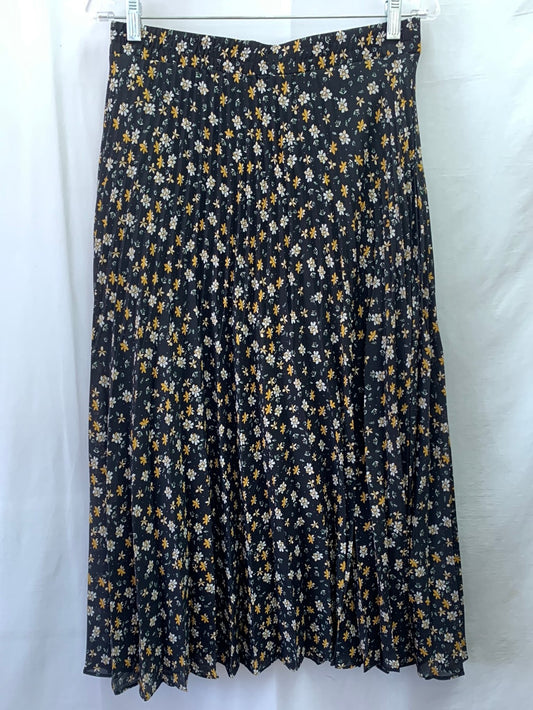 NWT - MAX STUDIO black floral Pleated Lined Midi Skirt - Medium