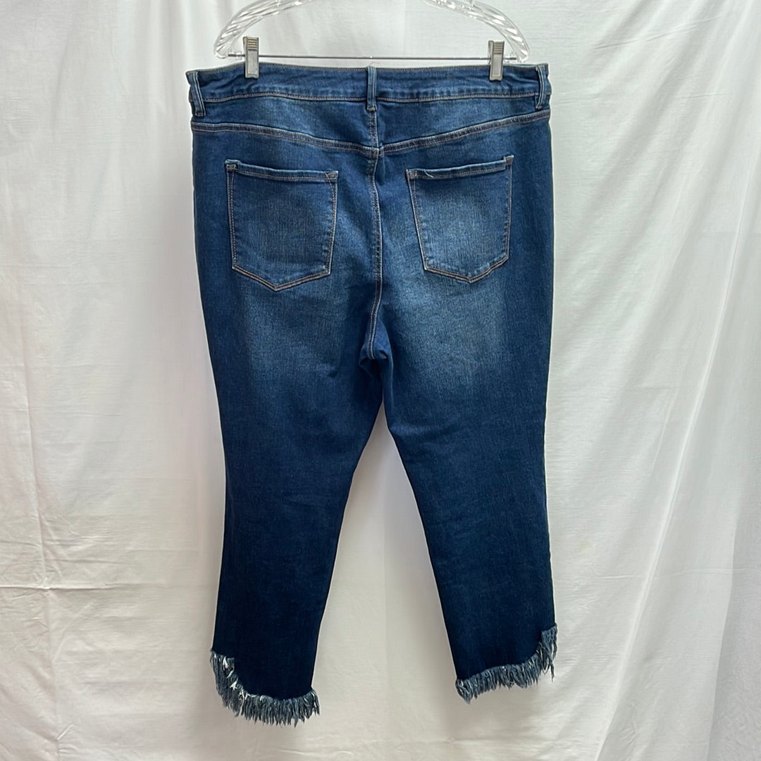 Versona Modern Frayed Hem Jeans -- Size 18