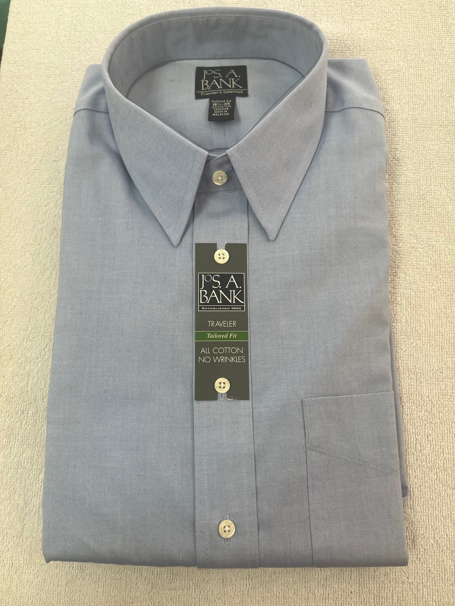 NWT -- JOS. A. BANK Blue Traveler's Collection Button-Down Shirt -- 16.5-35