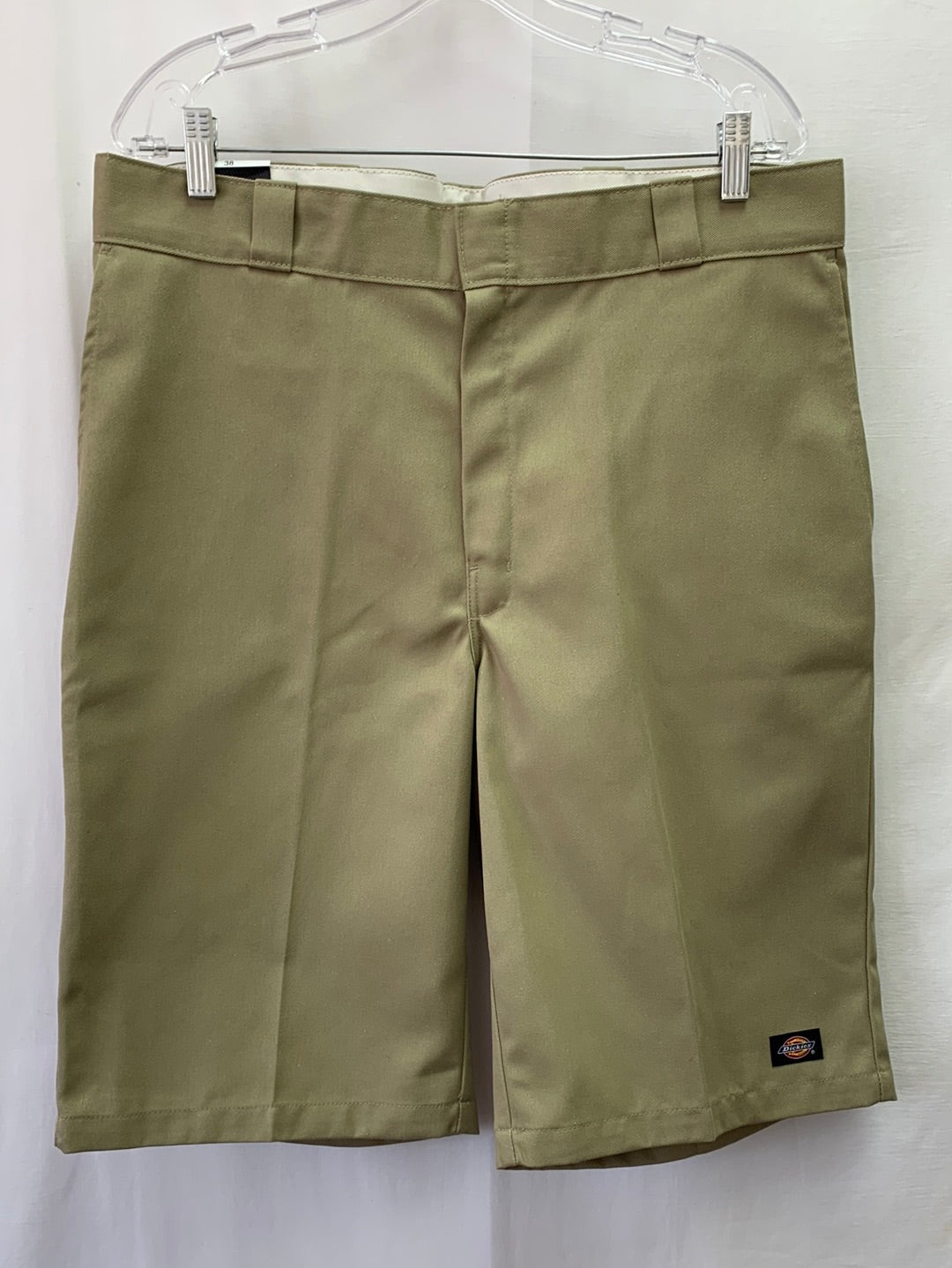 NWT - DICKIES khaki Relaxed Fit 13" Inseam Work Shorts - 38