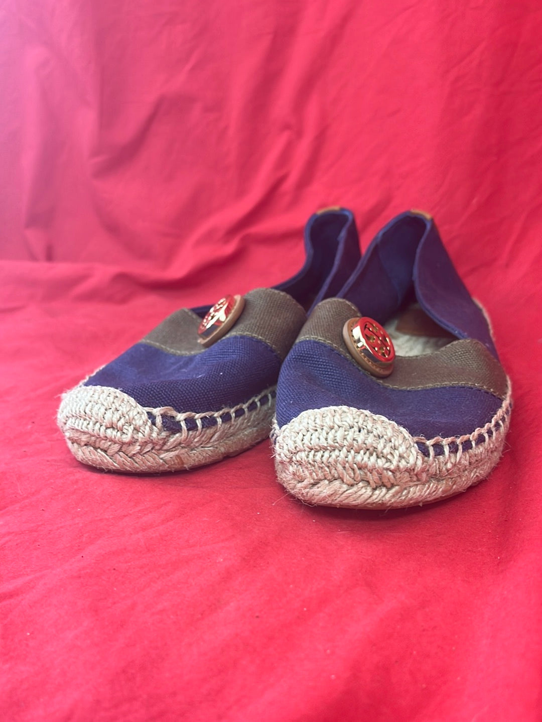 TORY BURCH Beacher Flat Espadrilles in Navy and Olive  -- Size 6M