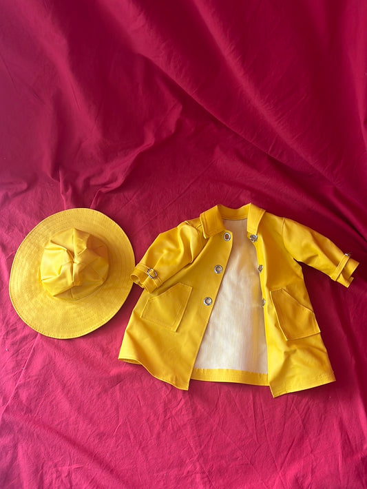 VTG -- 1991 PLEASANT COMPANY American Girl Molly's Raincoat, Hat and Boots