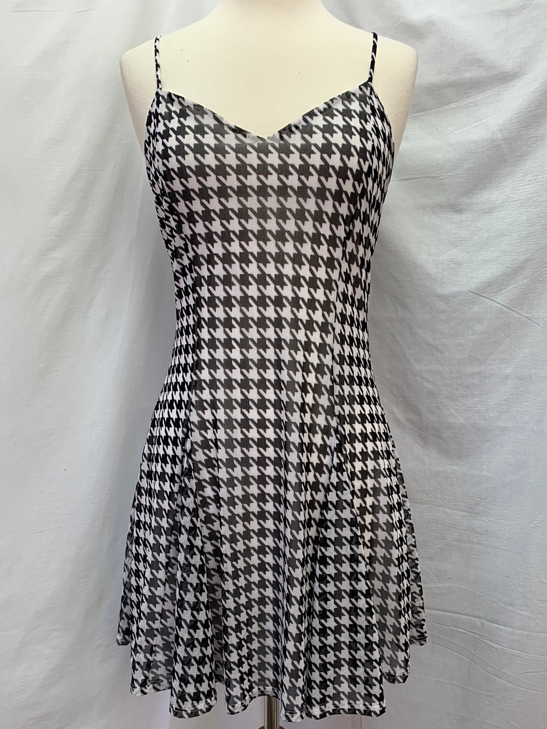 NWT - CES FEMME black white Mesh Houndstooth Sleeveless Dress - S