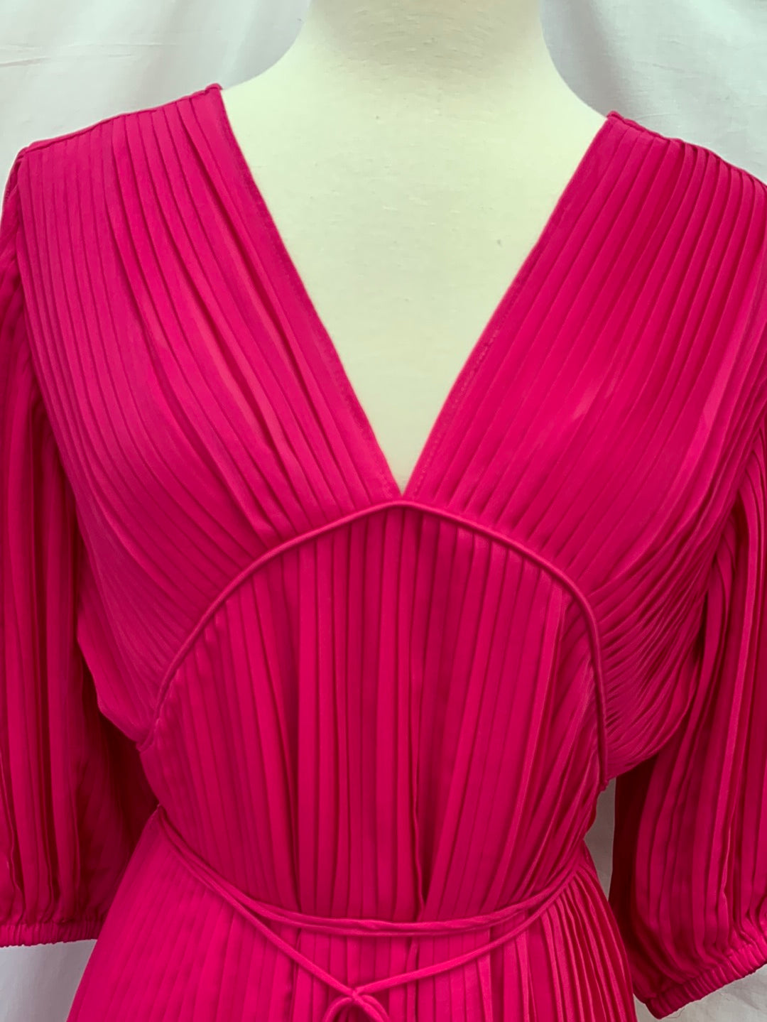 NWT - BANANA REPUBLIC pink Pleated Puff Sleeve Midi Dress - Small