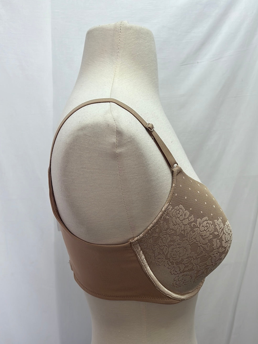 SOMA Stunning Support Bra Balconet Underwire Full Coverage RN 79984 Size 32  DDD - RD Content