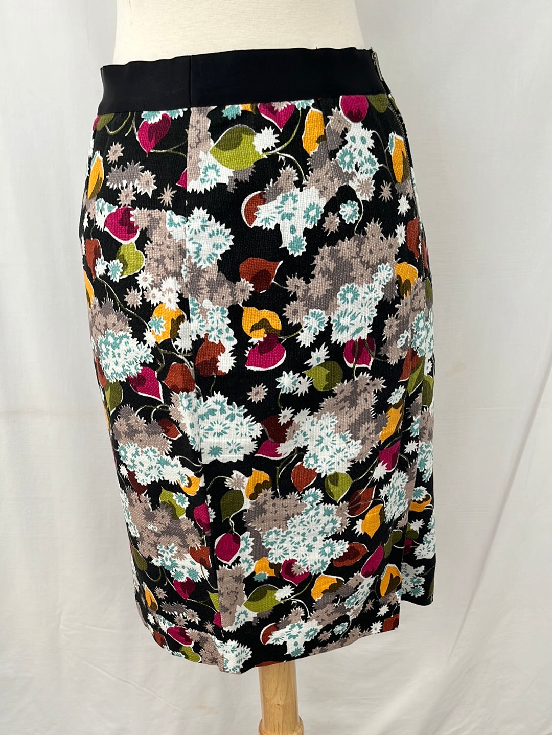 Girls from Savoy Floral Print Linen Blend Pencil Skirt -- 0