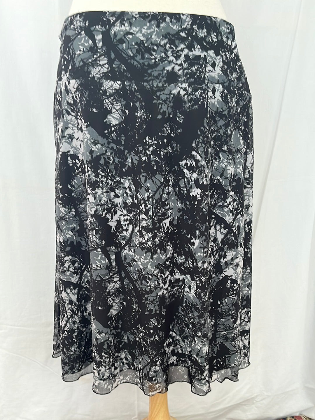 Coldwater Creek Black Grey Tree Print Flared Midi Skirt -- PS 6-8