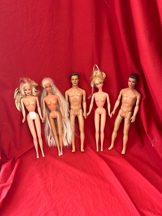 VTG -- Lot of 3 Twist and Turn Barbies and 2 Ken Dolls -- 1966/68 Bodies with 1990s/2000s Heads