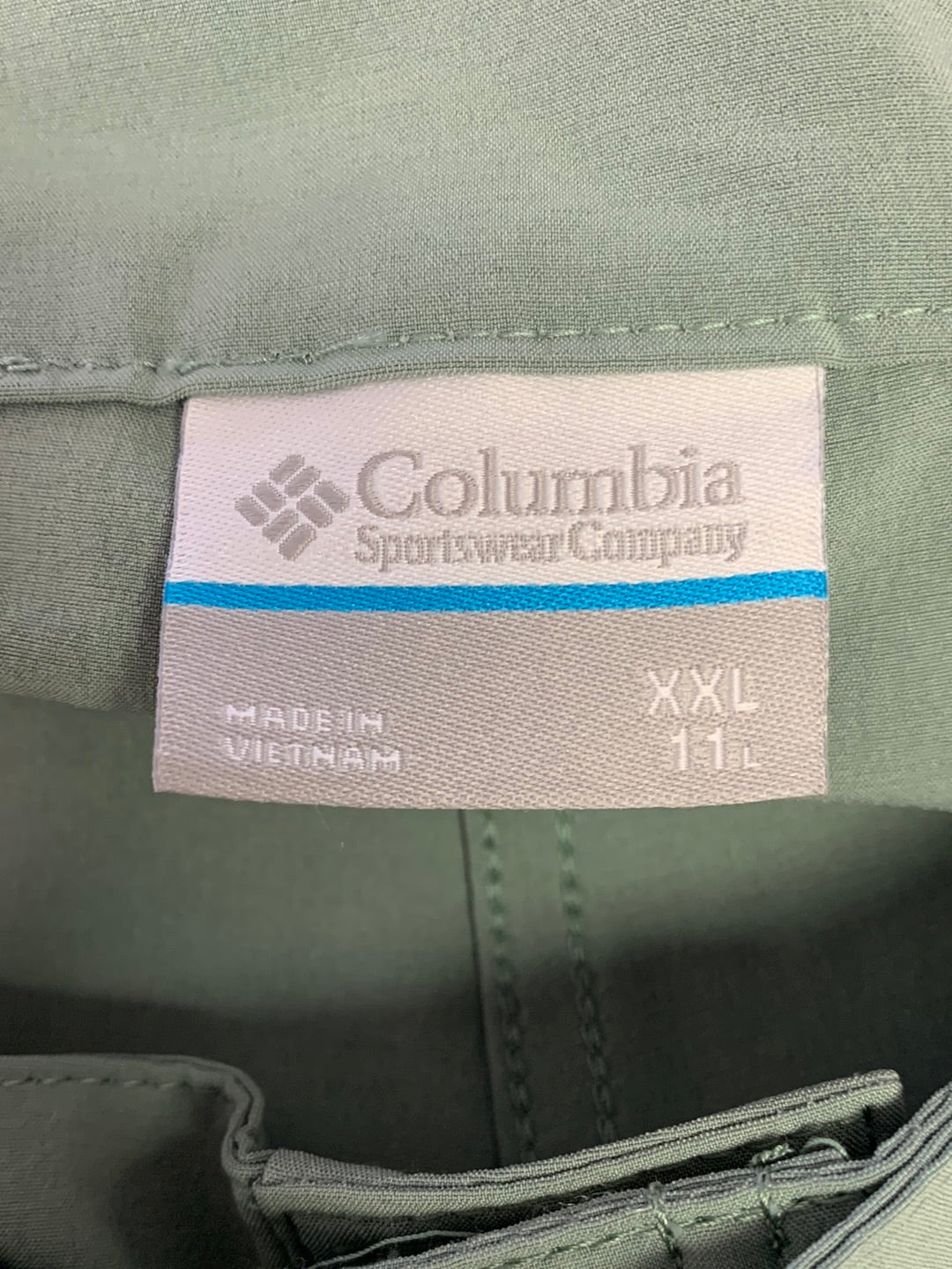 NWT - COLUMBIA sage green Omni-Shade 50 UPF Pleasant Creek Board Shorts - XXL