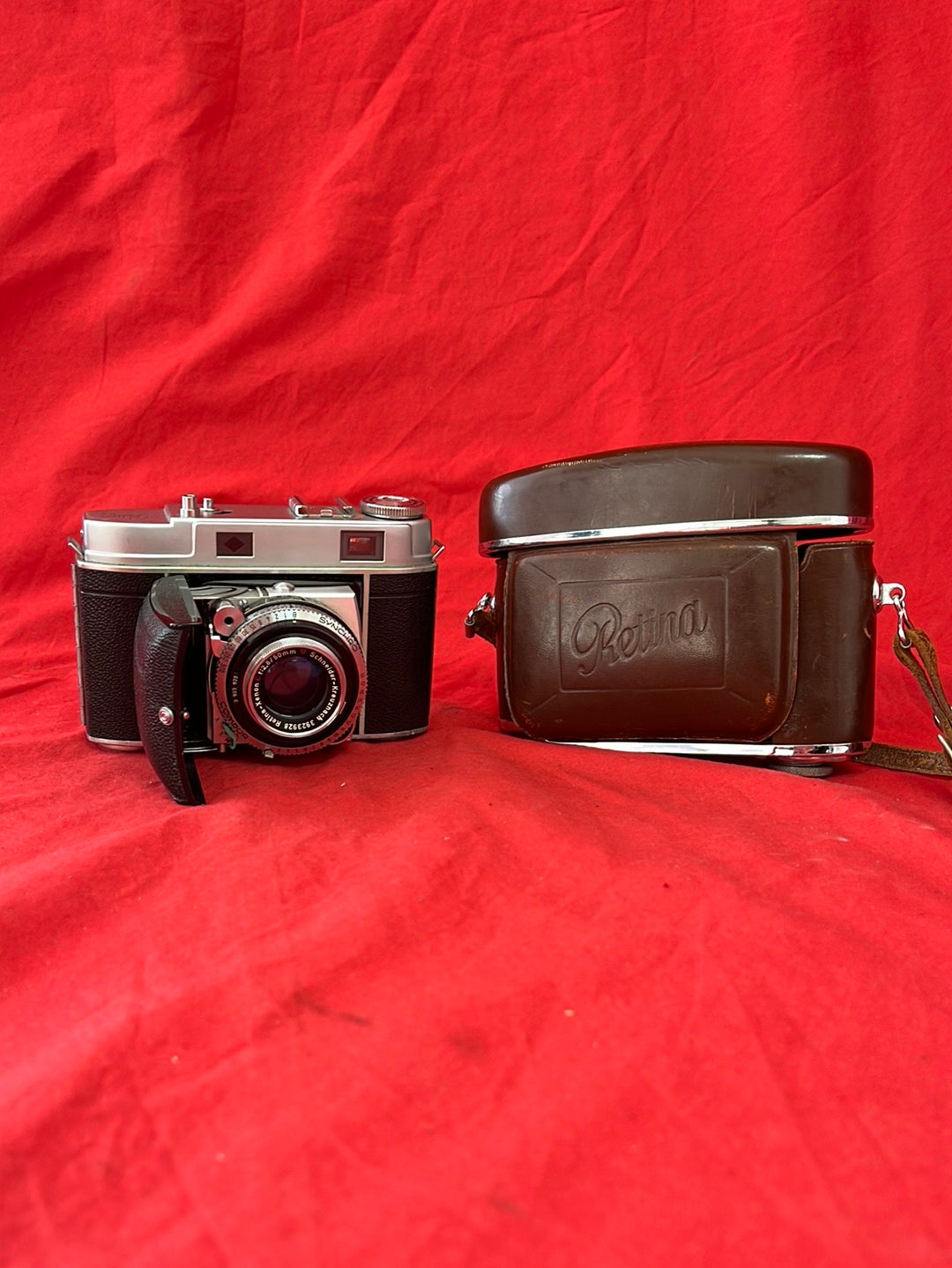 VTG -- KODAK Retina IIc Rangefinder Film Camera w/50mm (II Small C) Type 020 and Leather Field Case