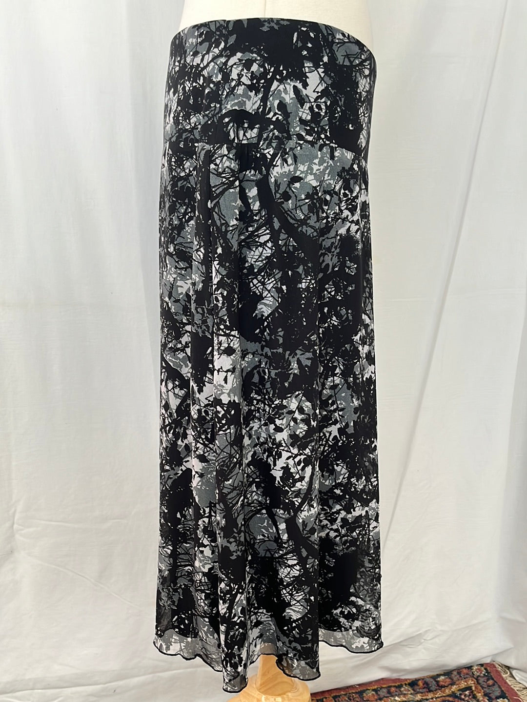 Coldwater Creek Black Grey Tree Print Flared Midi Skirt -- PS 6-8