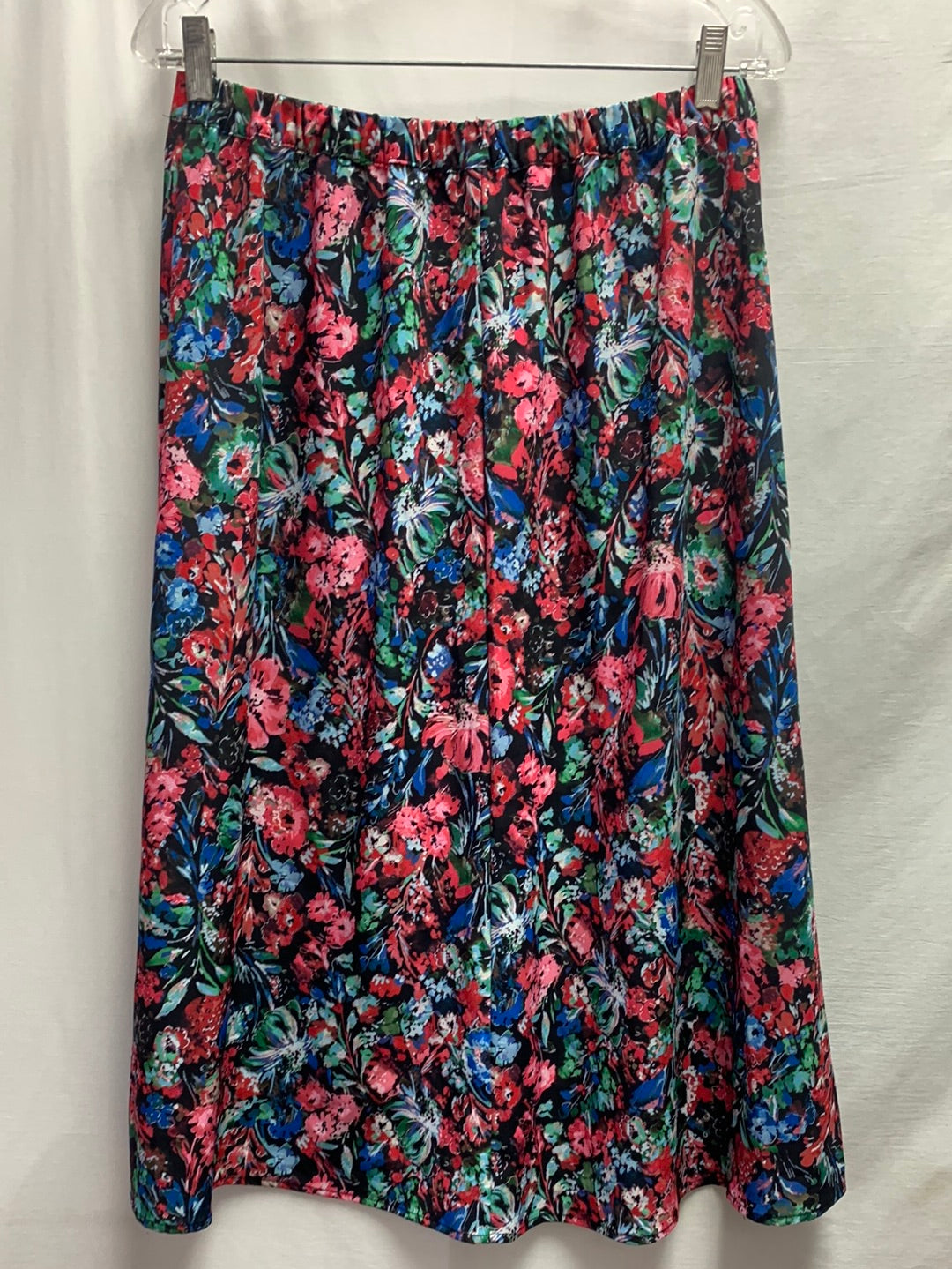 NWT - T TAHARI red blue black floral A-Line Midi Skirt - Small