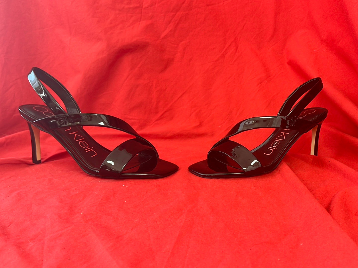 CALVIN KLEIN Women's Black Leather Honor Heel Sandal -- Size 8M