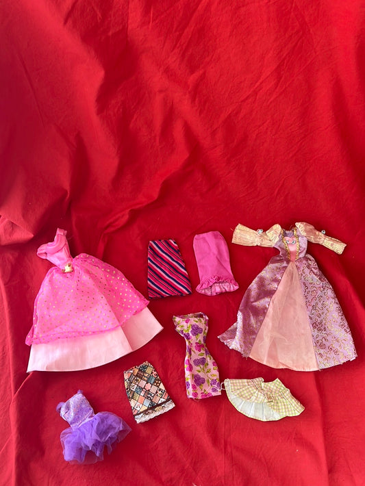 VTG -- BARBIE, MY SCENE Clothes -- Lot of 8 -- Dresses, Tops, and Skirts