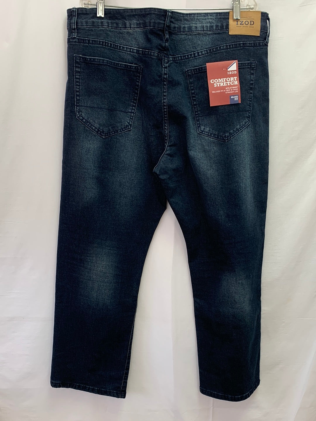 NWT - IZOD dark wash Comfort Stretch Relaxed Fit Straight Leg Jeans - 40 x 30