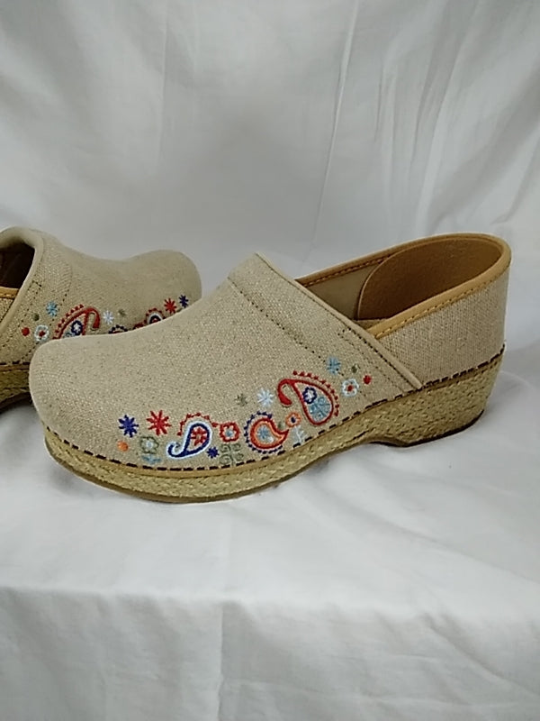 Dansko Beige Vegan Jute Burlap Paisley Floral Embroidered Espadrille Mule Clogs - 40 | US 9.5-10