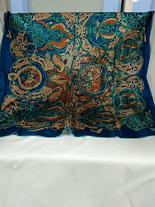 NEW - SILIQUE 100% Silk Scarf - Gorgeous Color and Design