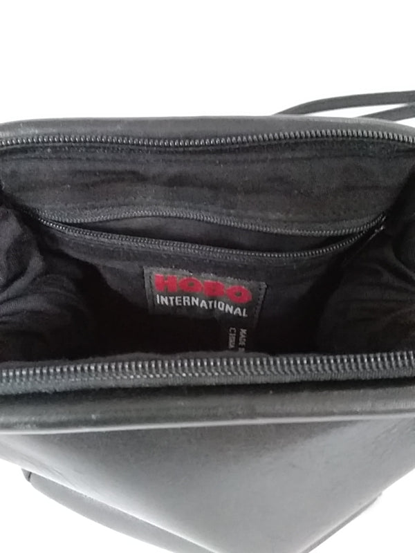Vintage HOBO INTERNATIONAL Small Black Leather Crossbody Zipper Bucket Bag