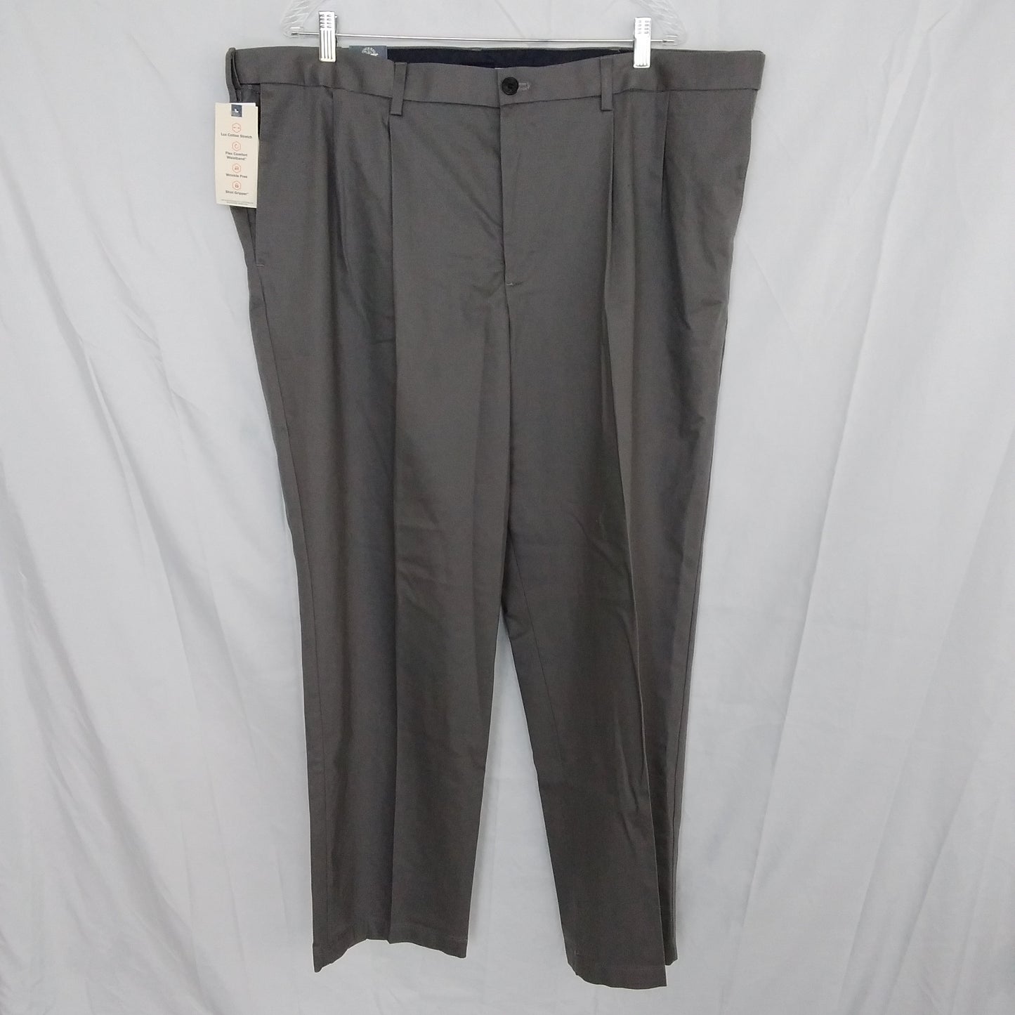 NWT - Dockers Big & Tall Gray Signature Khaki Pants - Size W44 L30