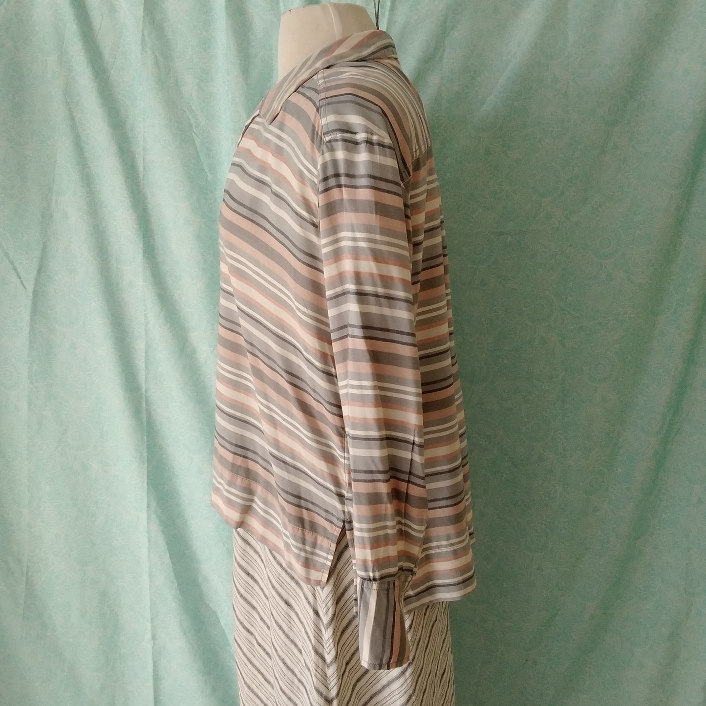 NWT - Lou & Grey Striped Long Sleeve V-Neck Blouse - M