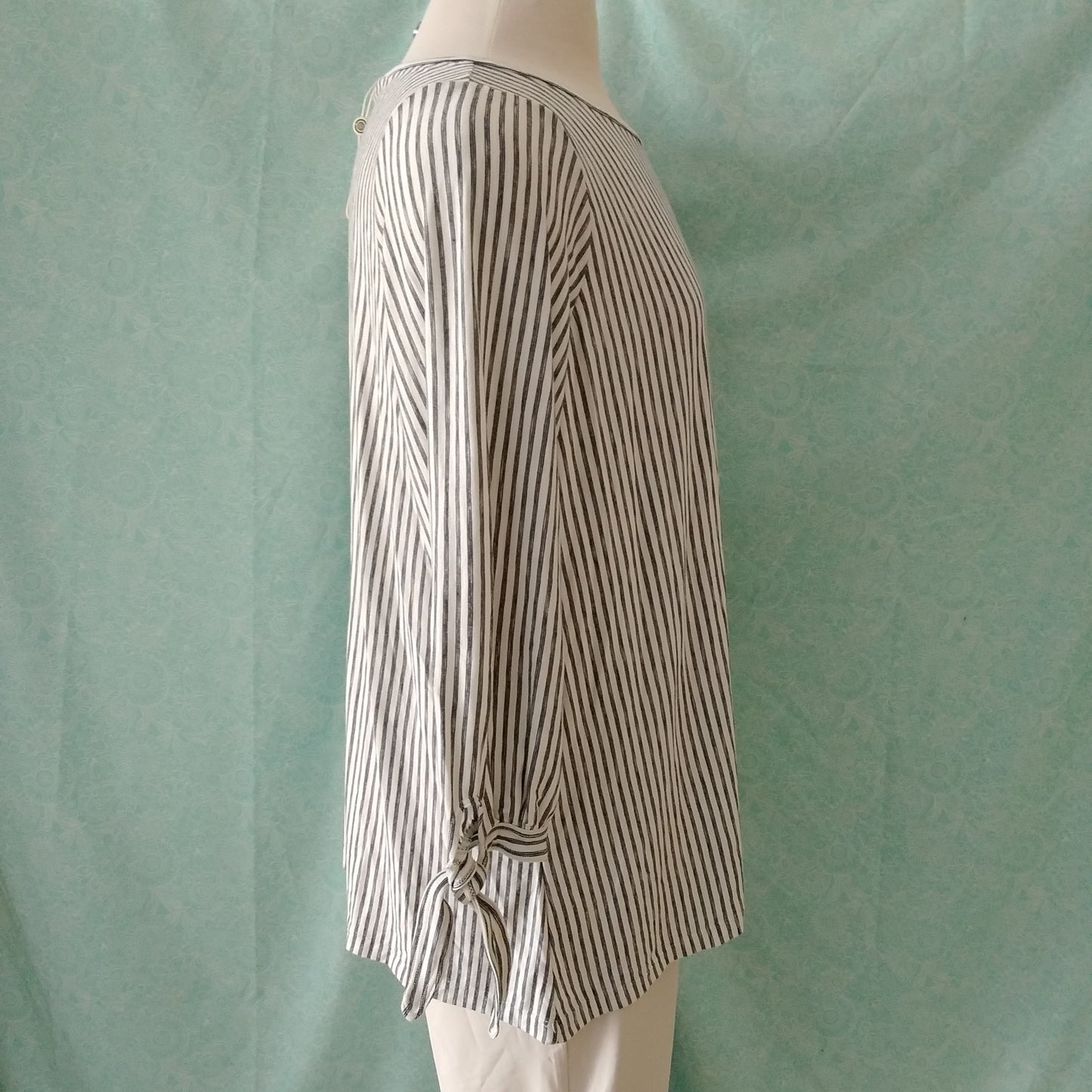 NWT - Max Studio Black White Stripe 3/4 Sleeve Shirt - 1X
