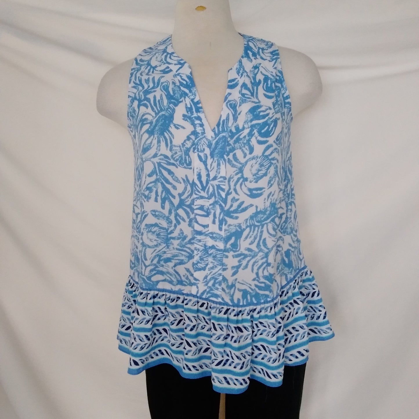 Lilly Pultizer Blue Sleeveless V-Neck Top - Size S