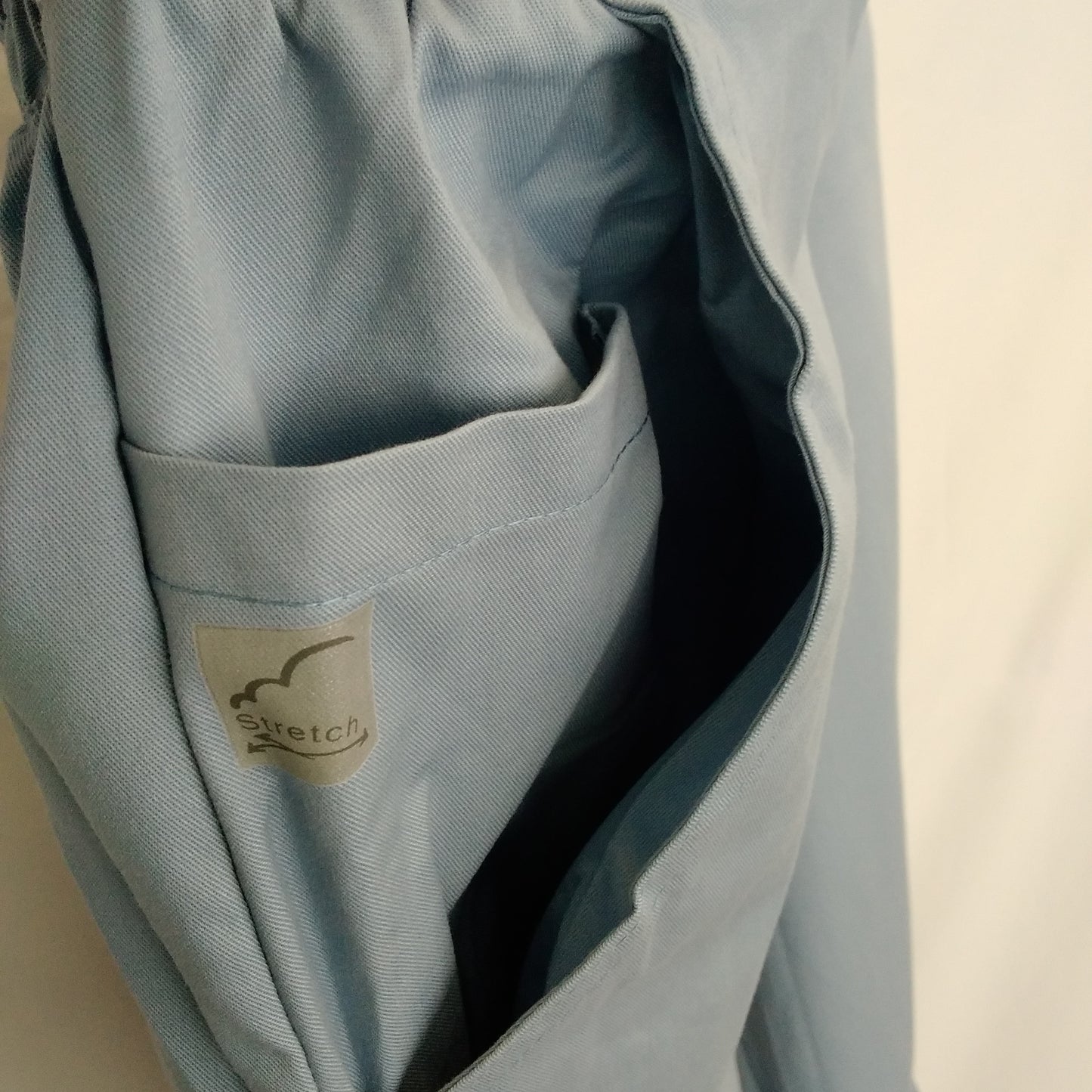 NWT - Uniform Advantage blue Butter-Soft Scrub Pants - M