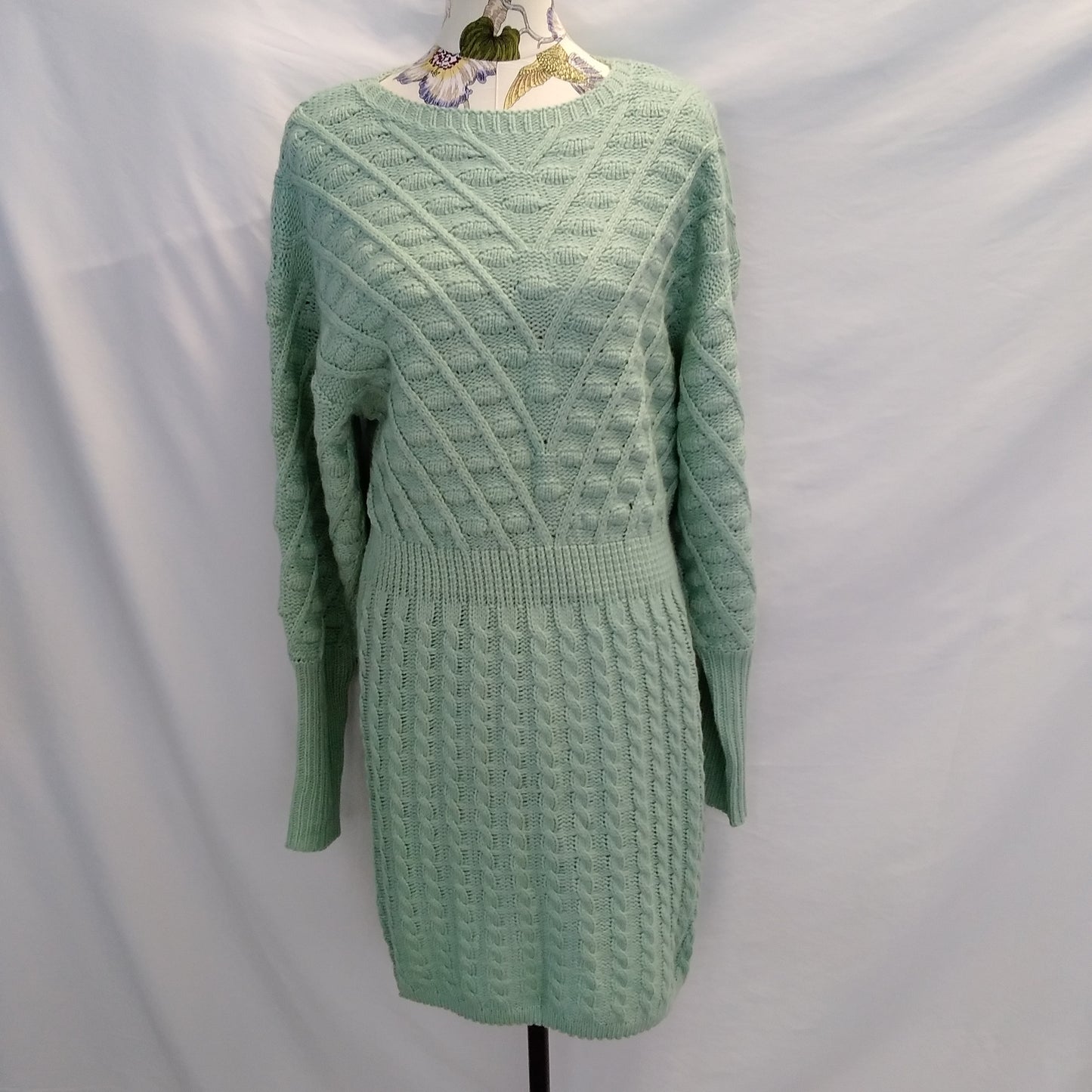 NWT - Lulus green Cable-Knit Sweater Dress - XL