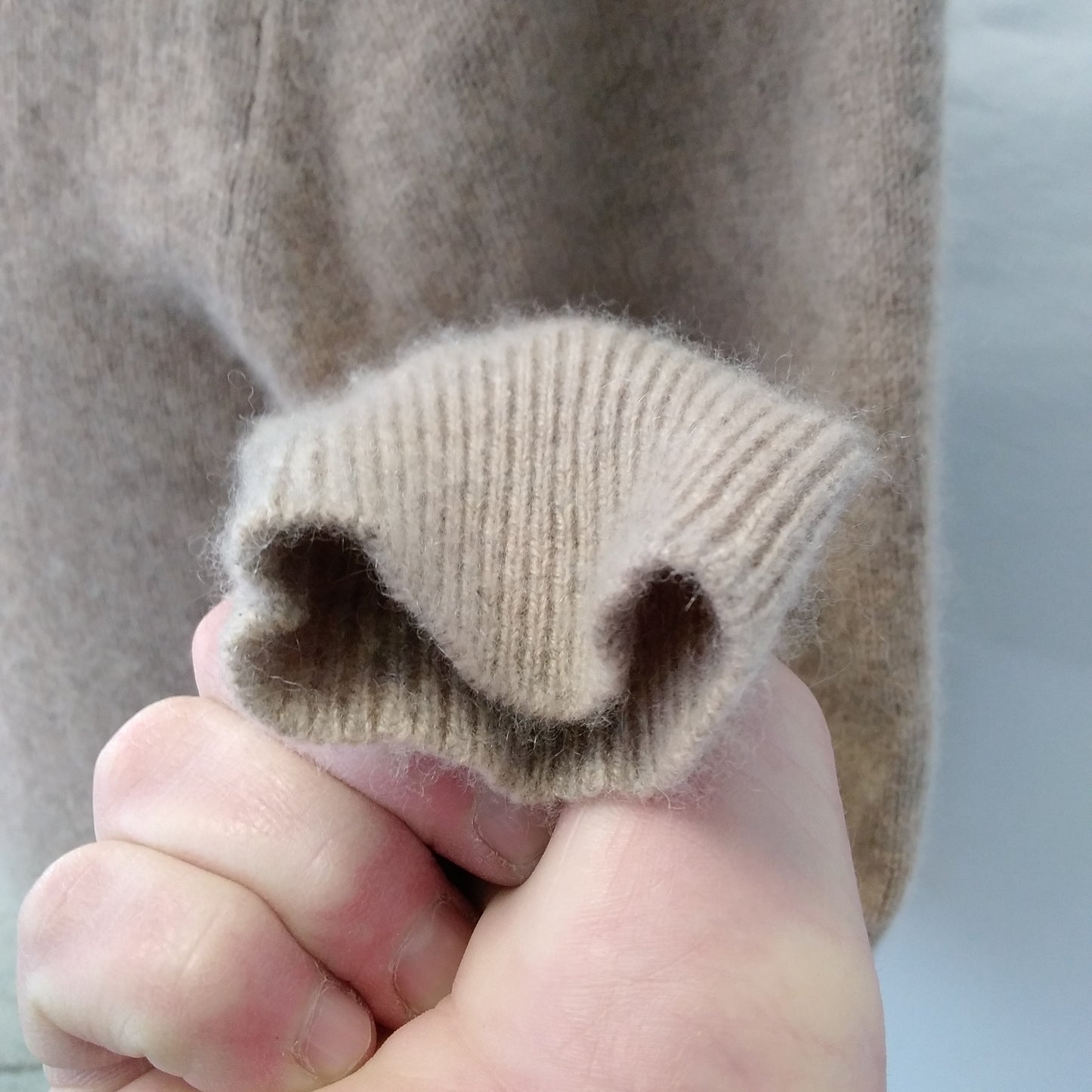 Article 365 Men's Brown Cashmere Sweater - Size: L