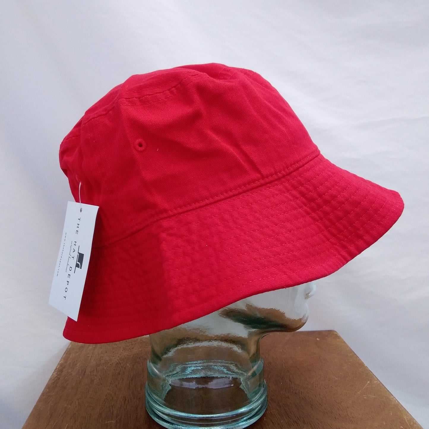 NWT - The Hat Depot Newhattan Long Brim 100% Cotton Red Fashion Bucket Hat - Size: S/M