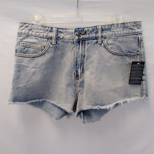 NWT - Forever 21 Denim Shorts - Size: 30