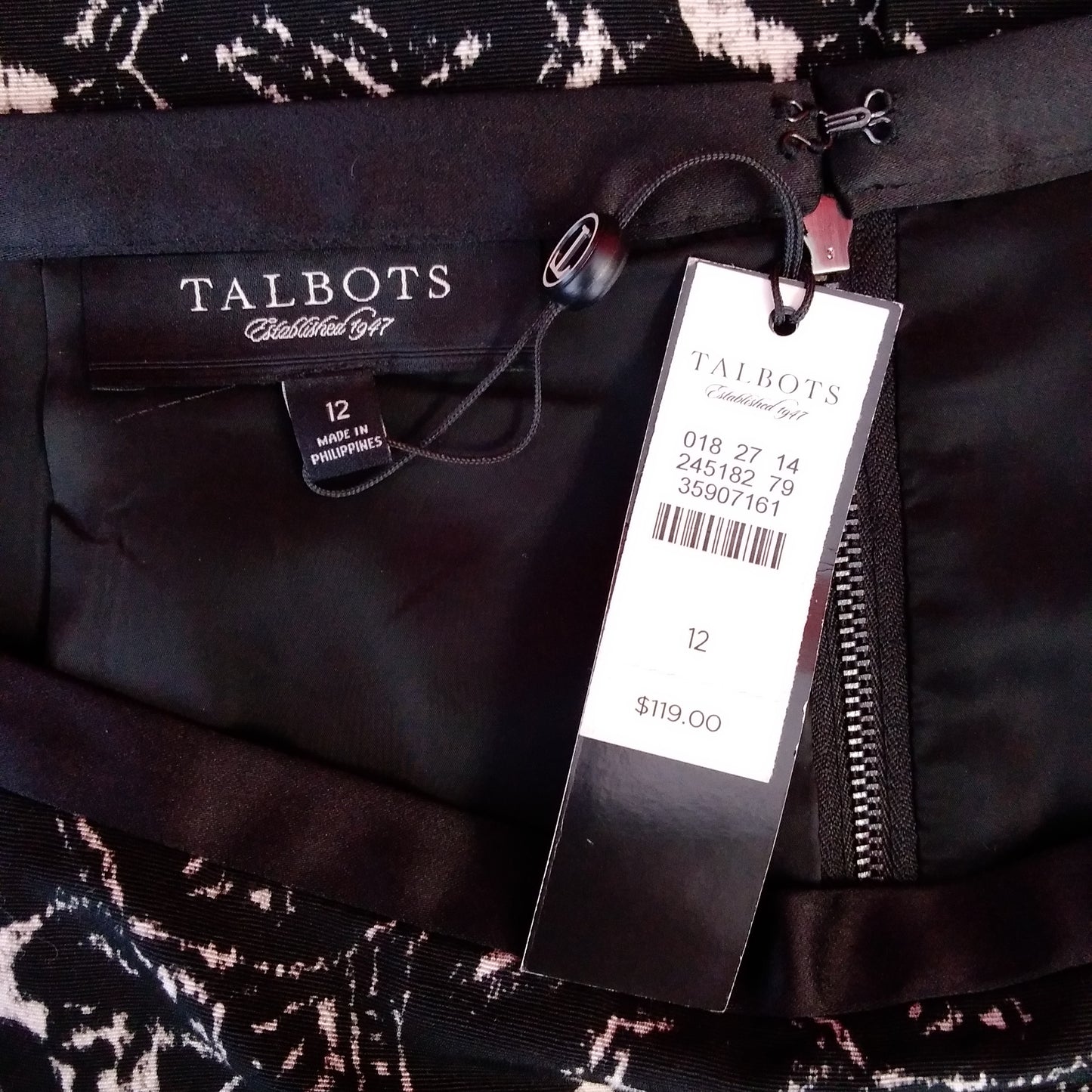 NWT - Talbots Black White Print Pencil Skirt - 12
