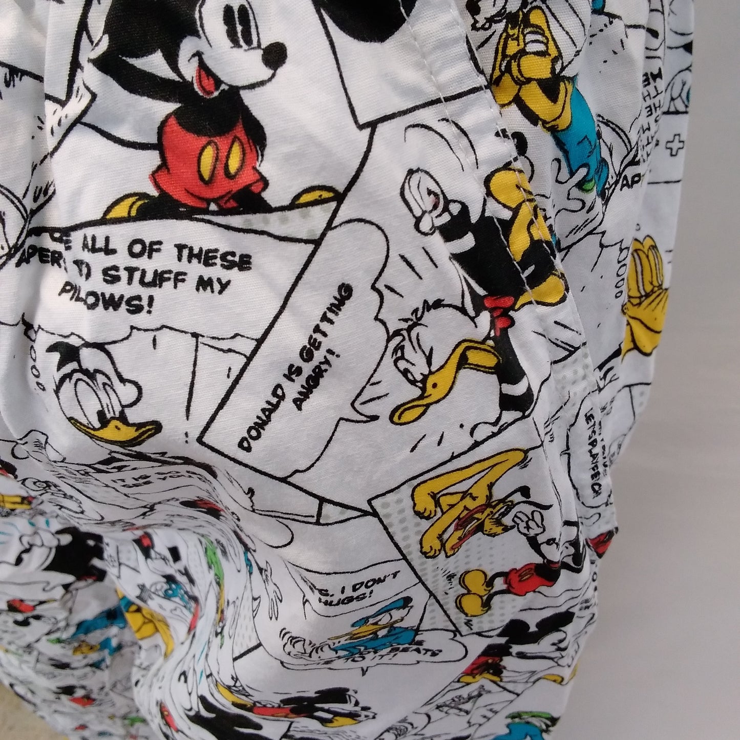 Disney Parks Mickey and Friends Lounge Pants - Size: S
