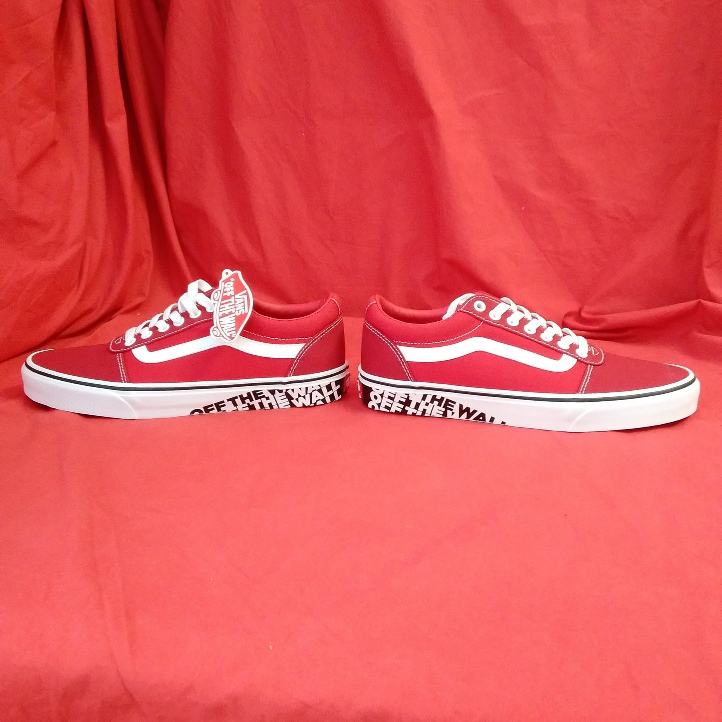 NEW - Vans Men's Red with White Stripe Ward Off The Wall Sneaker Style: 500714 - Size: 9
