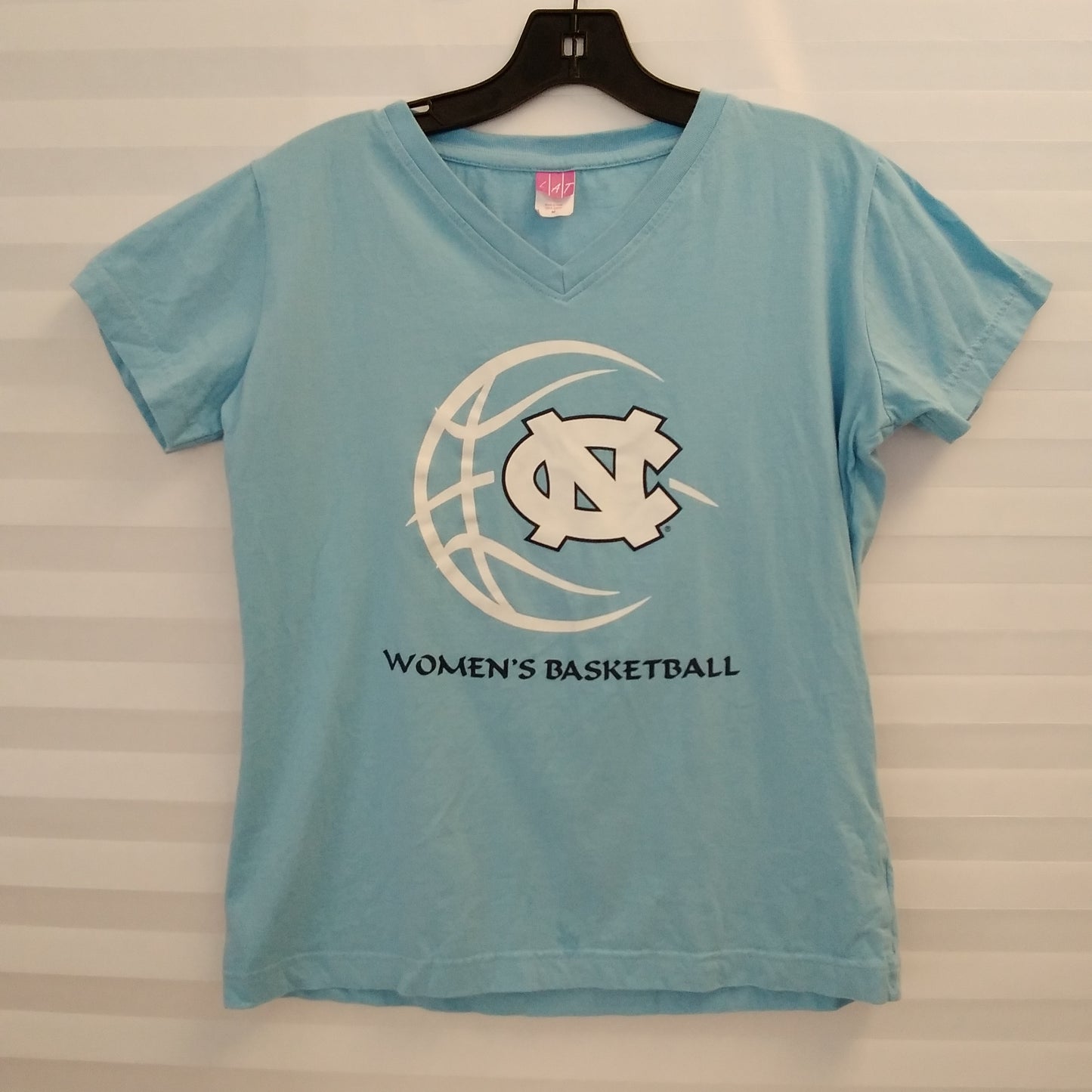 UNC Tar Heels Basketball "Be A Fountain Not A Drain" Ladies Tee - M