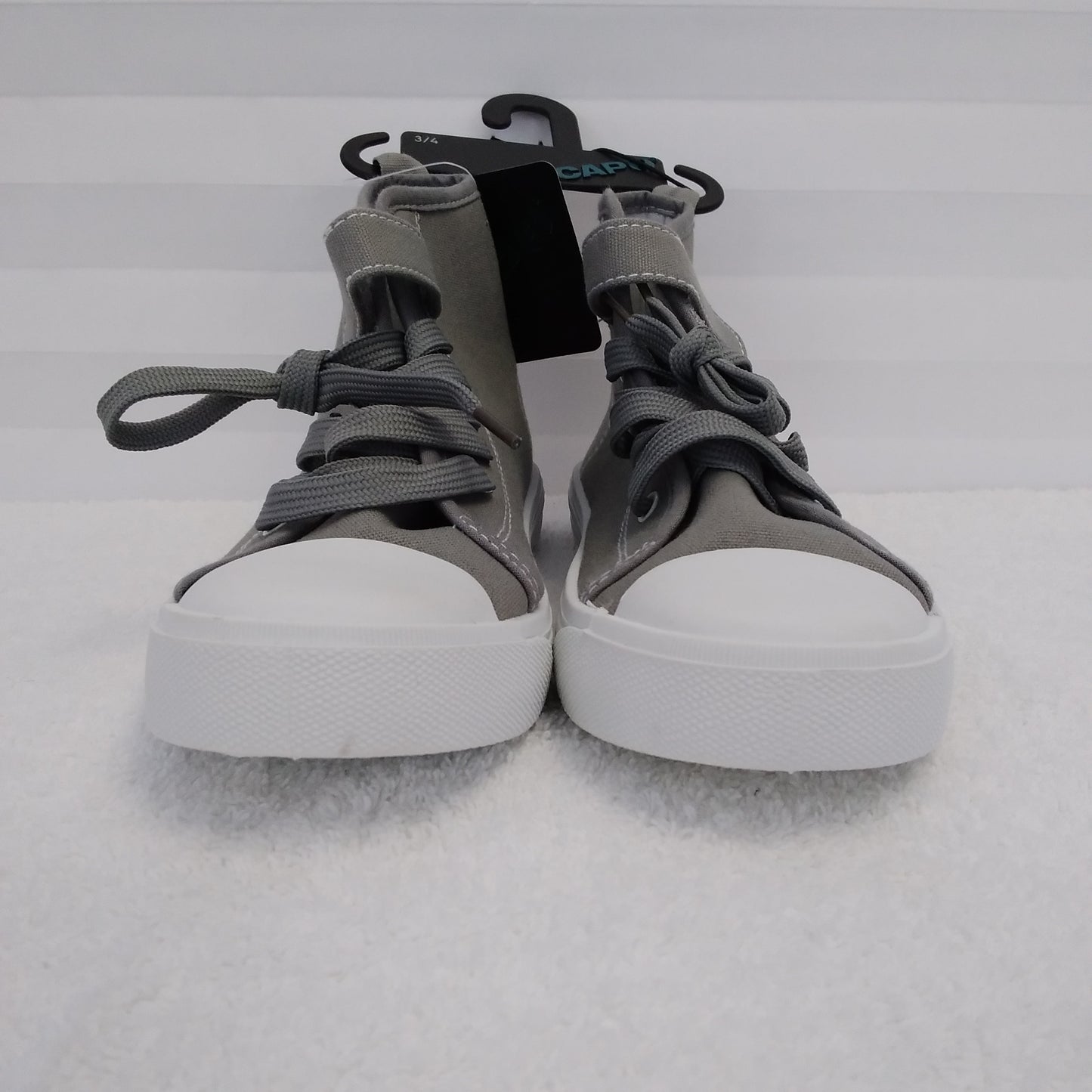 NWT - Capelli Boy's Gray Cap High Top Sneakers - Size: 3/4
