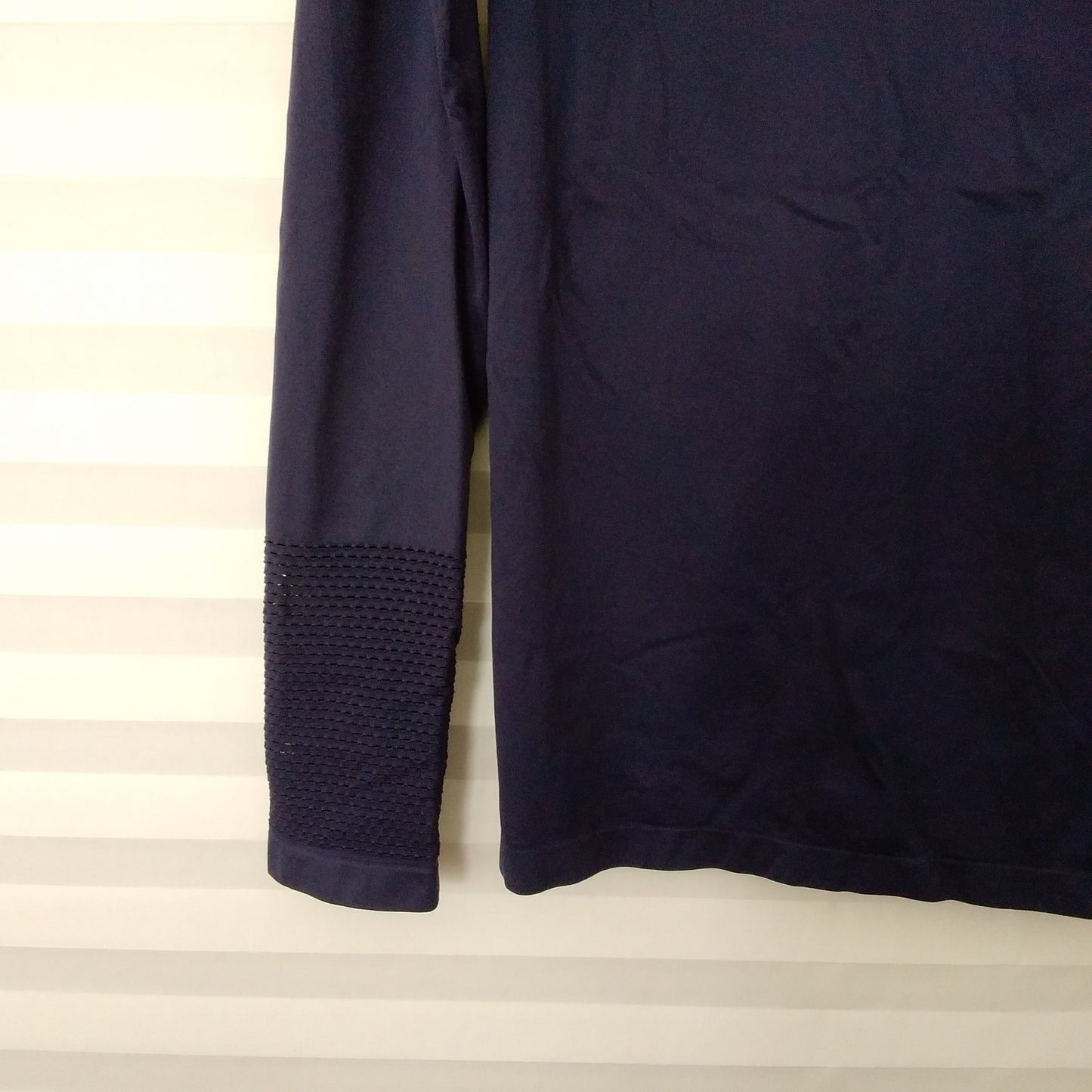 NWT - Fabletics Blue Musetta Seamless Vented Mesh Long Sleeve Top - M