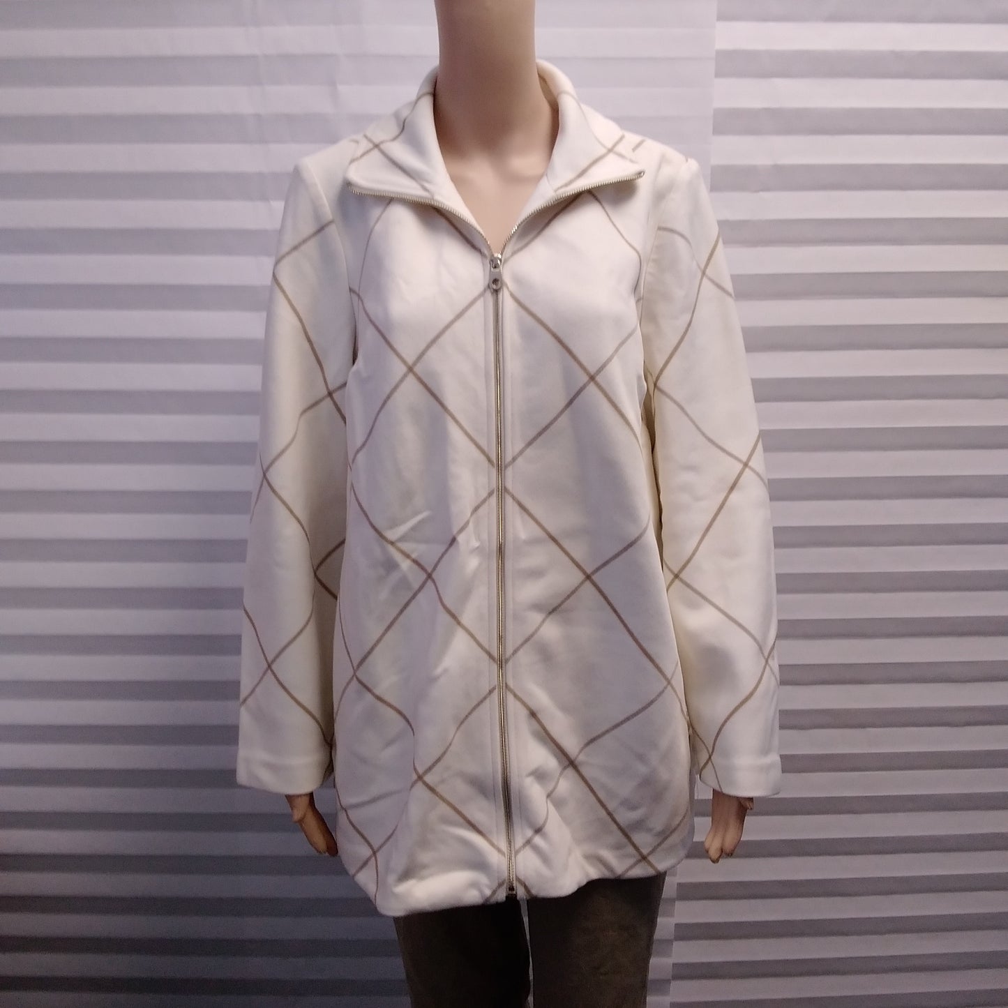 NWOT - Chico's White Tan Fleece Jacket - 1 | US 8/10 M