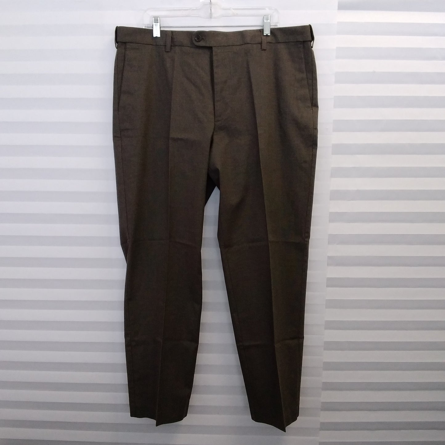 NWT - Kirkland Signature brown Fancy Non Iron Comfort Pant - 40x30
