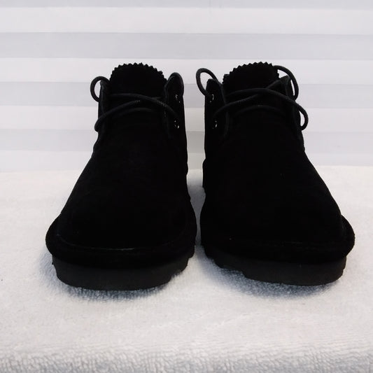 NIB - BEARPAW Women's Black Skye Chukka Boots - Size 10