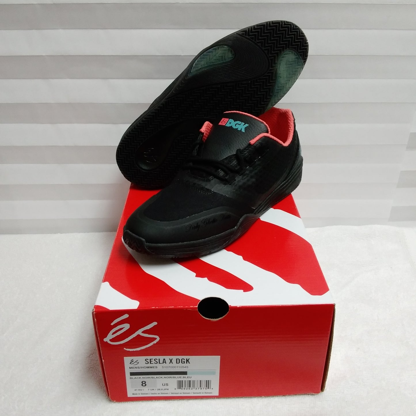 NIB - Es Men's Black SESLA X DGK Skateboarding Shoes - Size: 8