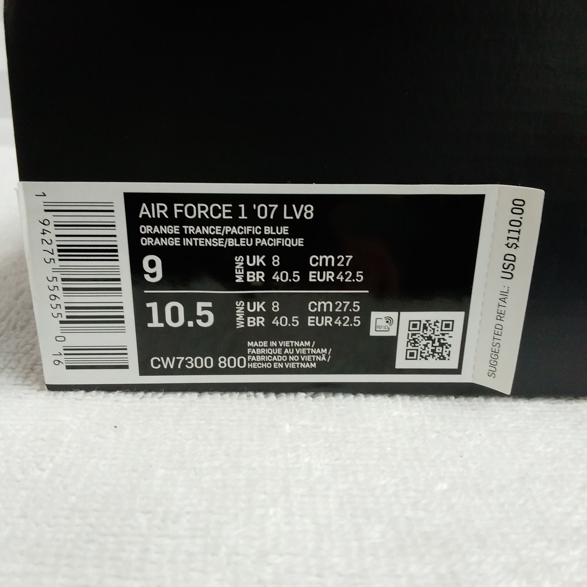 Nike Mens Air Force 1 High '07 LV8 Black/Metallic Gold-Black Leather Size 9  : : Fashion