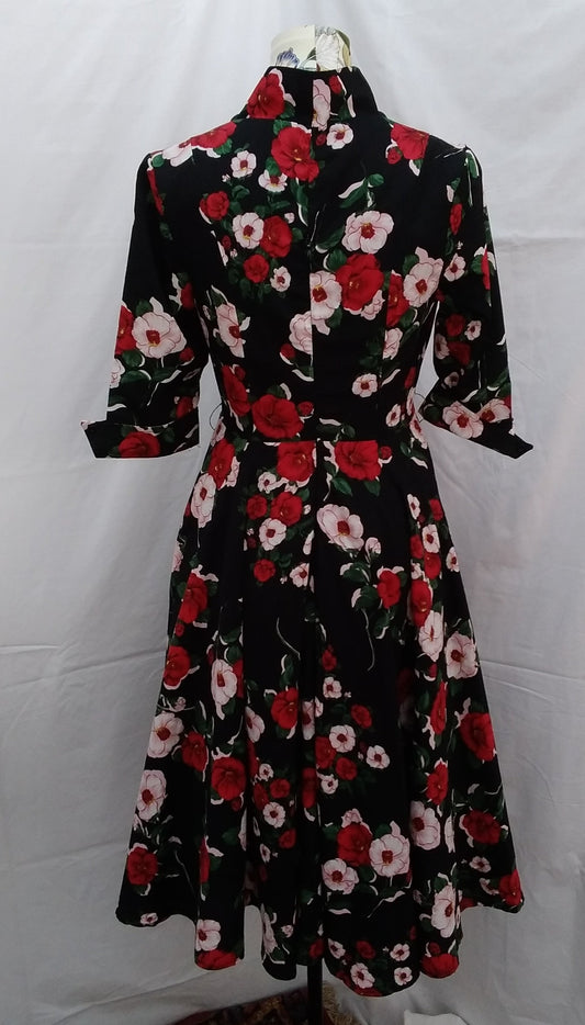 UNIQUE VINTAGE Red White Black Floral Print Dress -- S