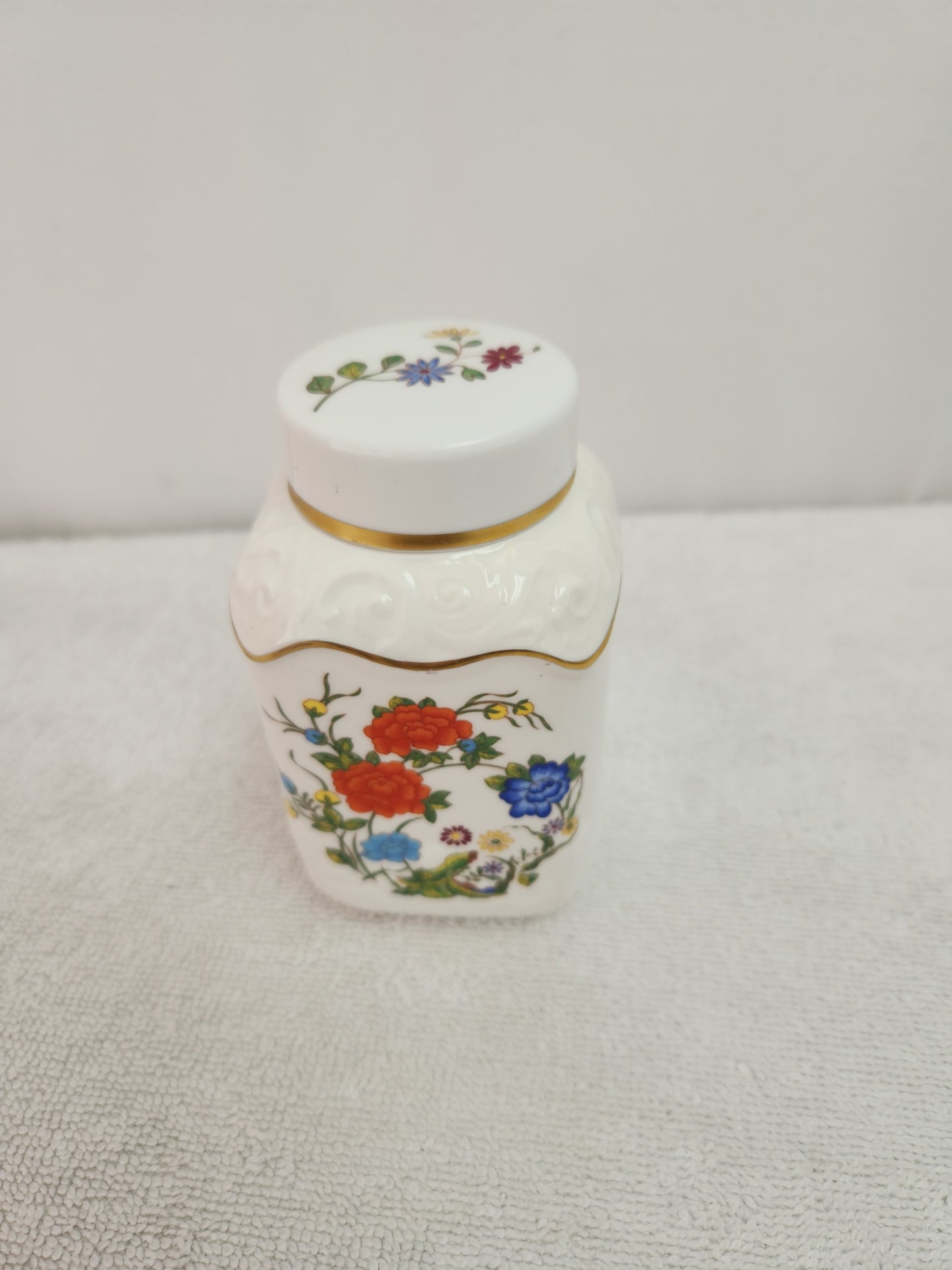 Aynsley Bone China Famille Rose Spice Jar