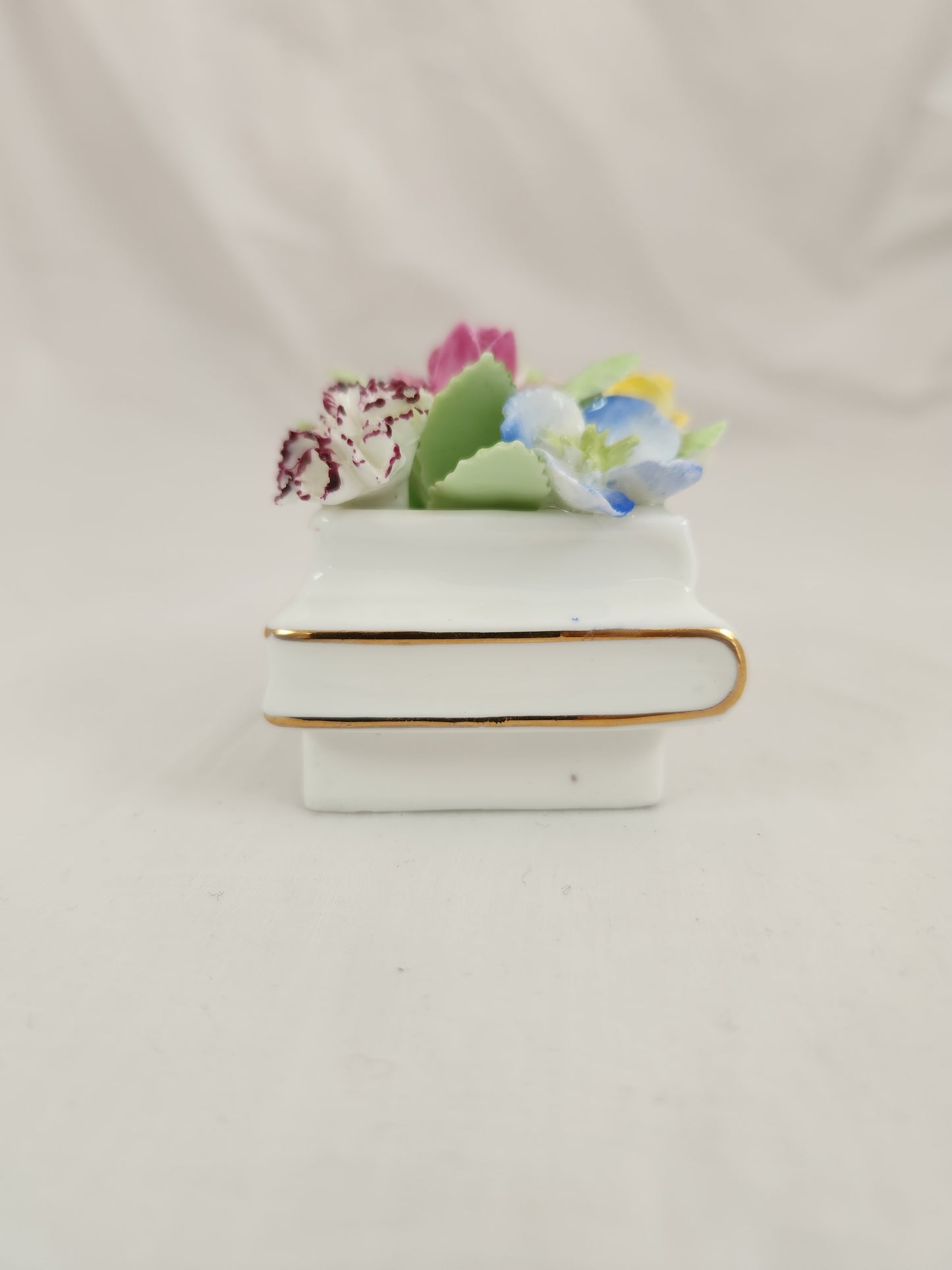 VTG - Royal Adderley Bone China Floral Bouquet in White Planter with Gold Trim Figurine