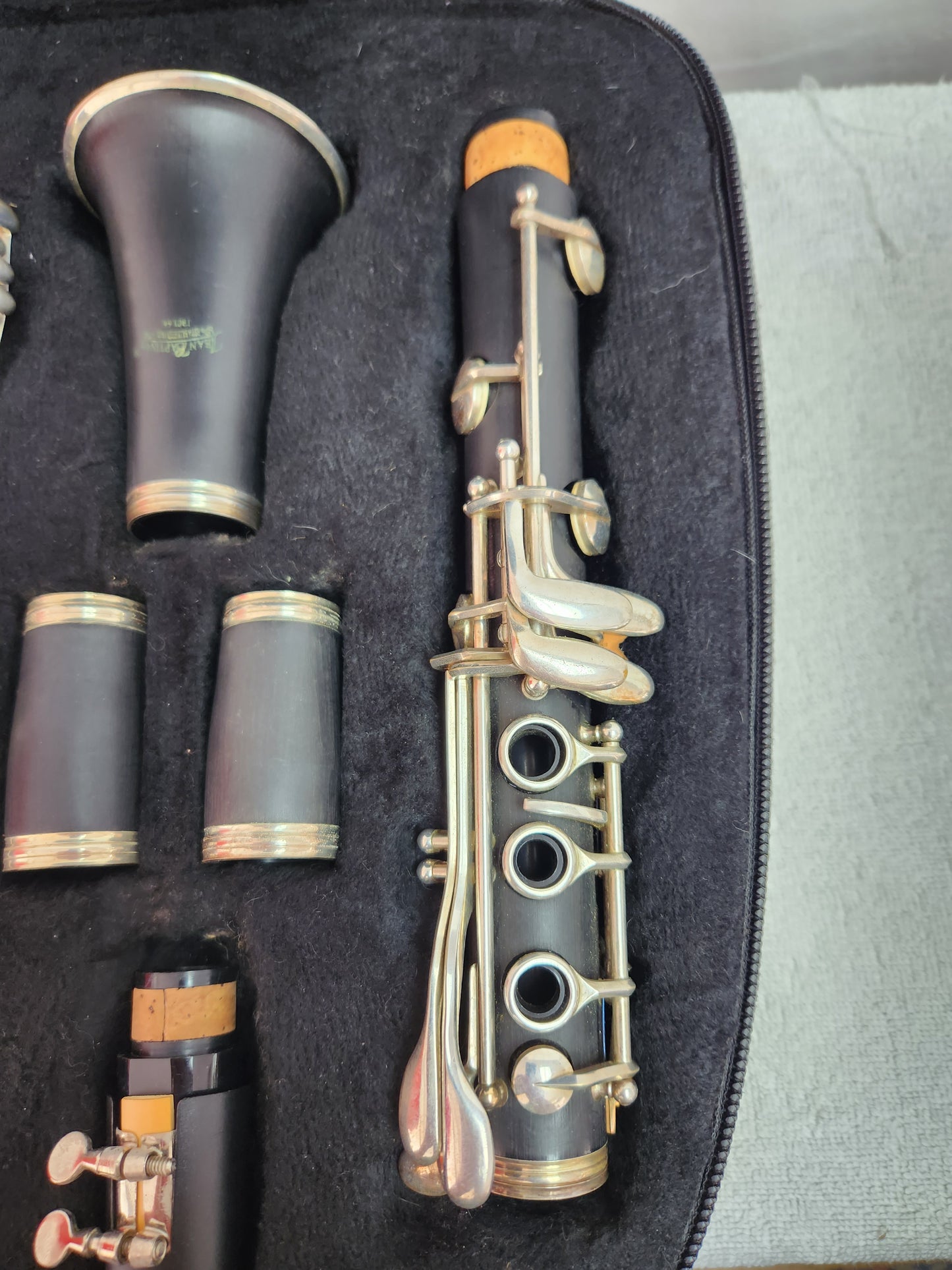 Jean Baptiste Clarinet JBCL66 with Jean Baptiste Carrying Case (needs repair)