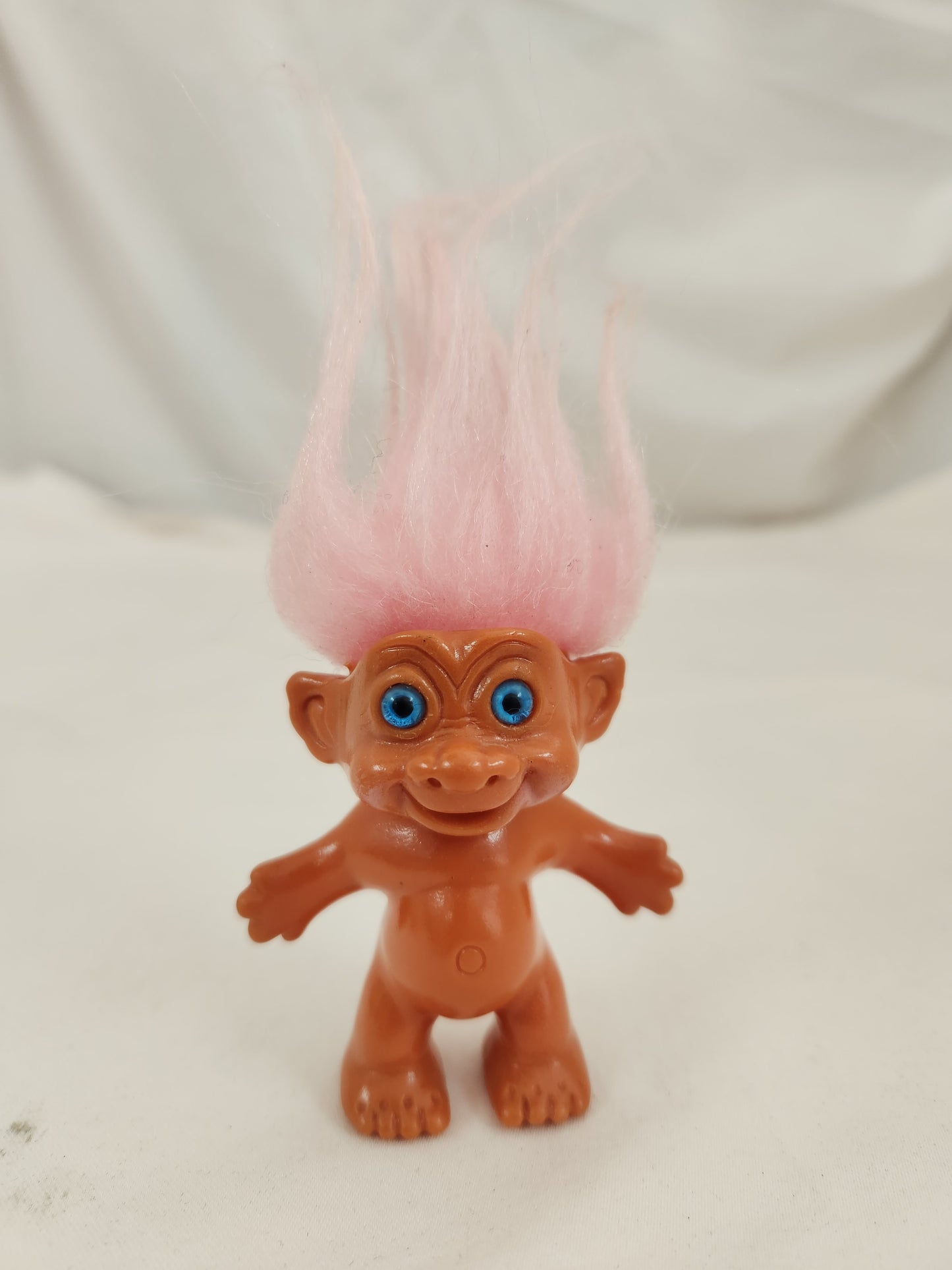 VTG - Etone 2-1/2" Troll with Pink Hair & Blue Eyes